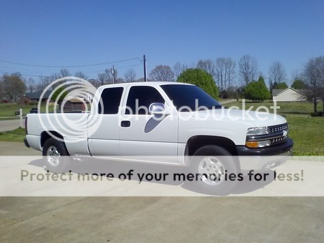 2003+2WD+Silverado+Leveling+Kit here are a few pics of my 02 to show you. it has 2" springtech spacers ...