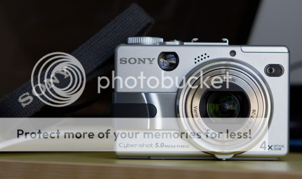 IMAGE: http://i404.photobucket.com/albums/pp129/watduzhkstand4/60D/IMG_0645.jpg