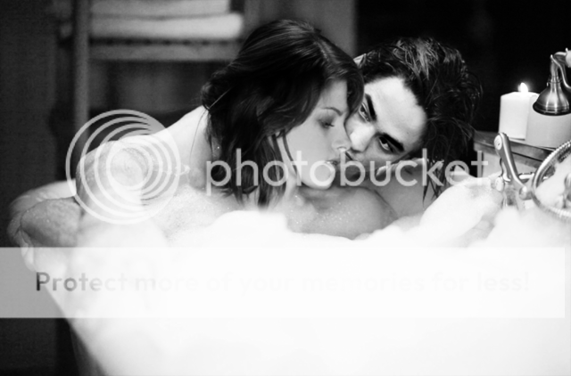 Bella y Edward amor hot Pictures, Images and Photos